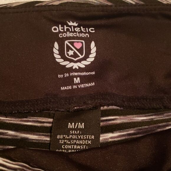 Athletic Collection Active Wear crop Size M - Picture 3 of 3